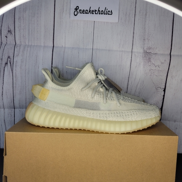 ? Adidas Yeezy Boost 350 V2 \